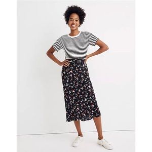 Midi Slip Skirt in Drifting Flowers